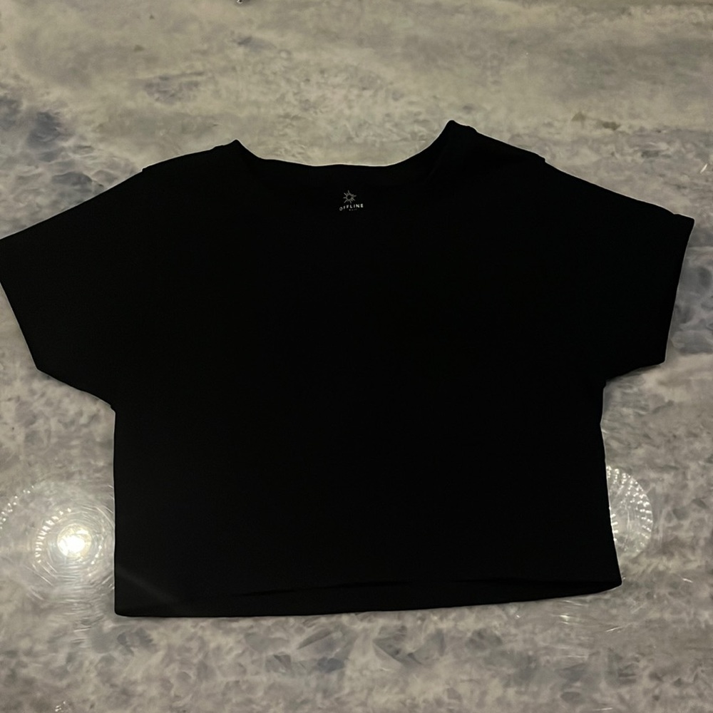 never worn black cropped aerie workout top size medium
